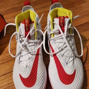 Men's Nike zoom rise basketball shoes size 12
